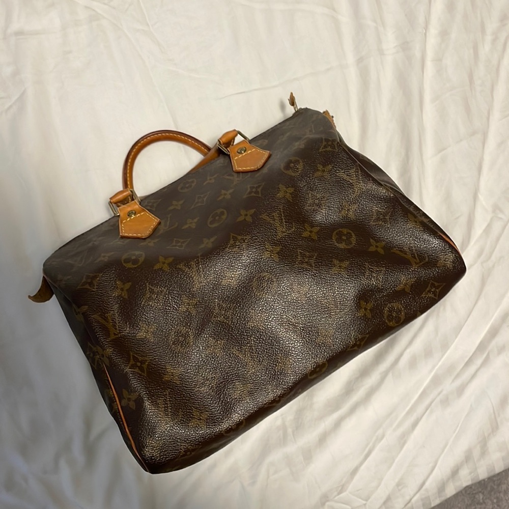 Vintage Louis Vuitton Speedy 30